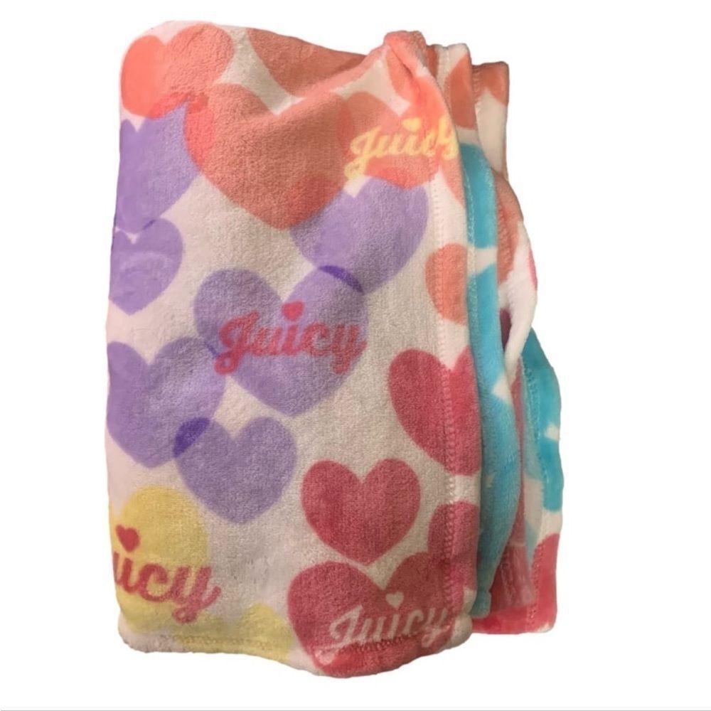 Juicy Couture Heart‎ Blanket